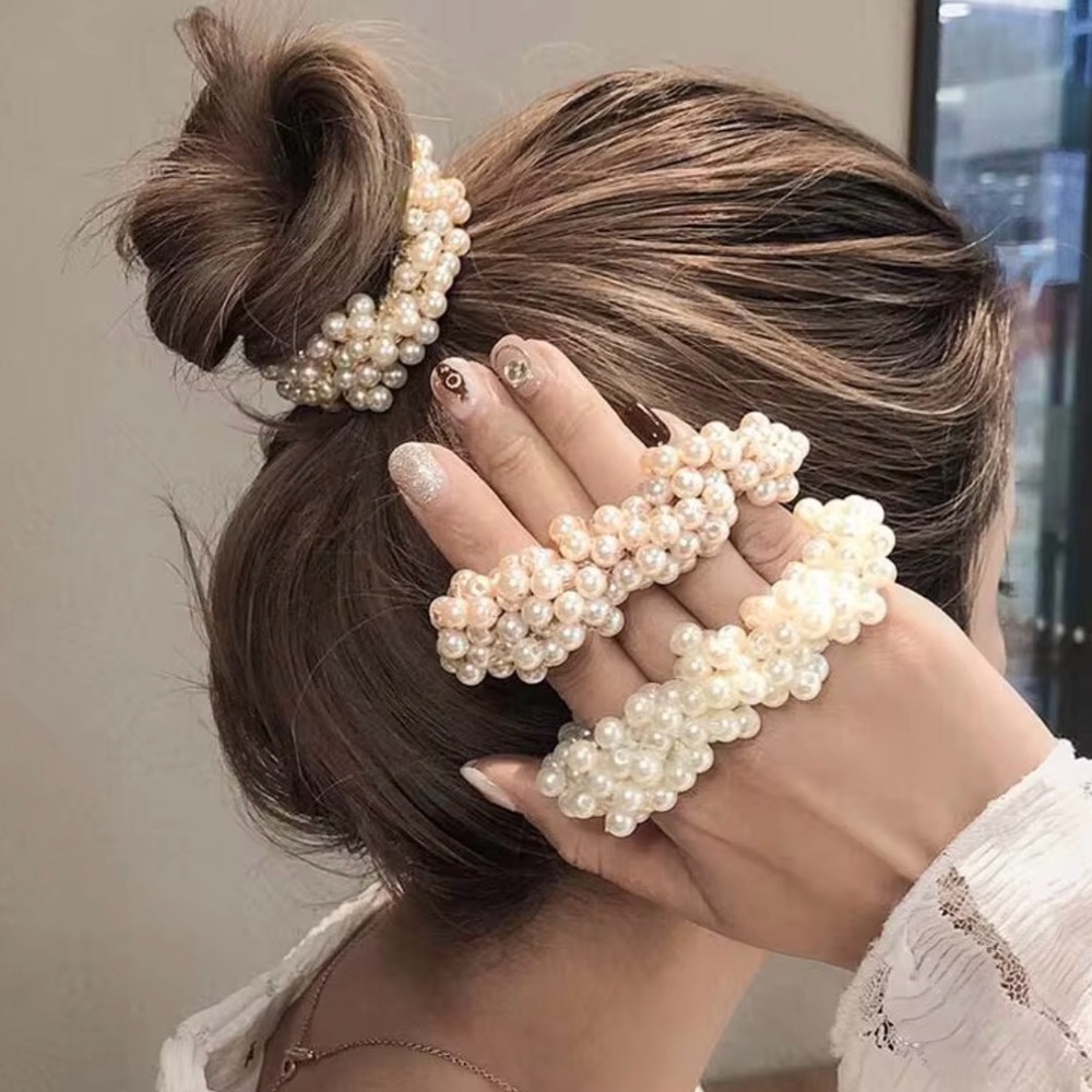 3 Elegant Pearl Hair Scrunchie